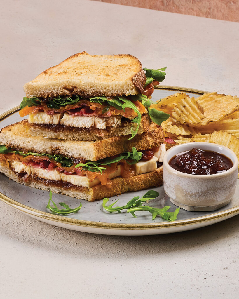 ESQUIRES AUTUMN 2026 FOOD CHICKEN & MAPLE BACON MELT